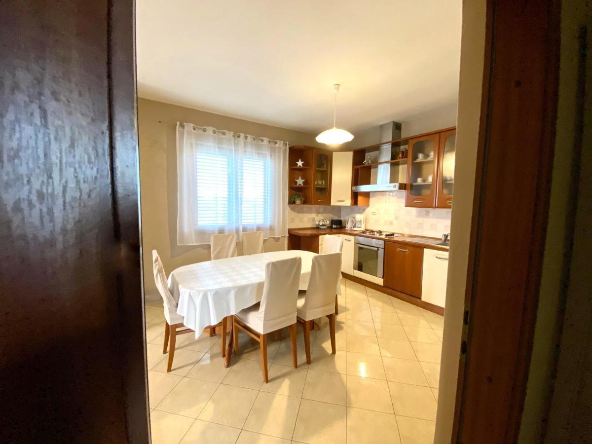 Apartment Marcella 1 Ljubač Eksteriør billede
